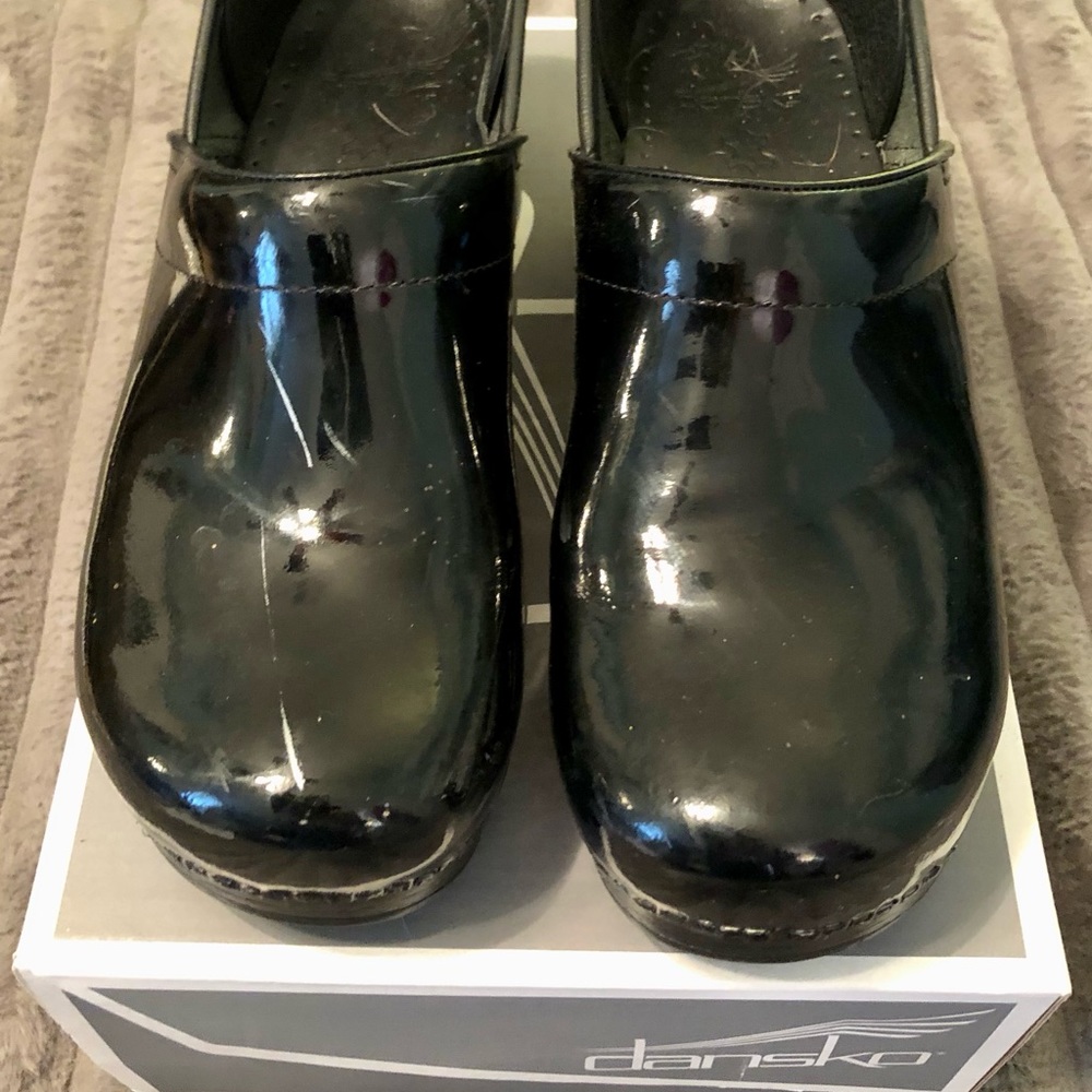 Dansko black patent clog